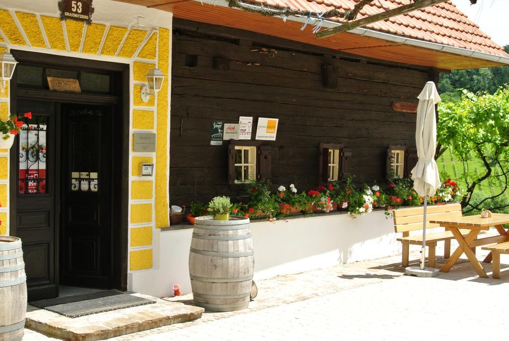Weingut Primus Suedsteiermark Spielfeld Ngoại thất bức ảnh