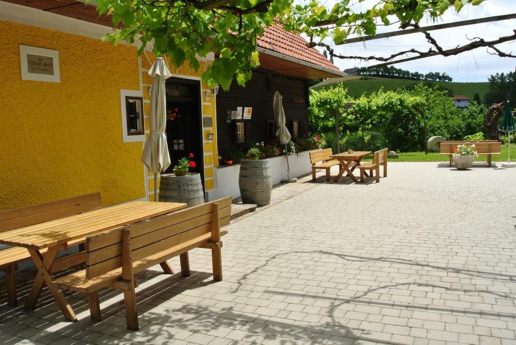 Weingut Primus Suedsteiermark Spielfeld Ngoại thất bức ảnh