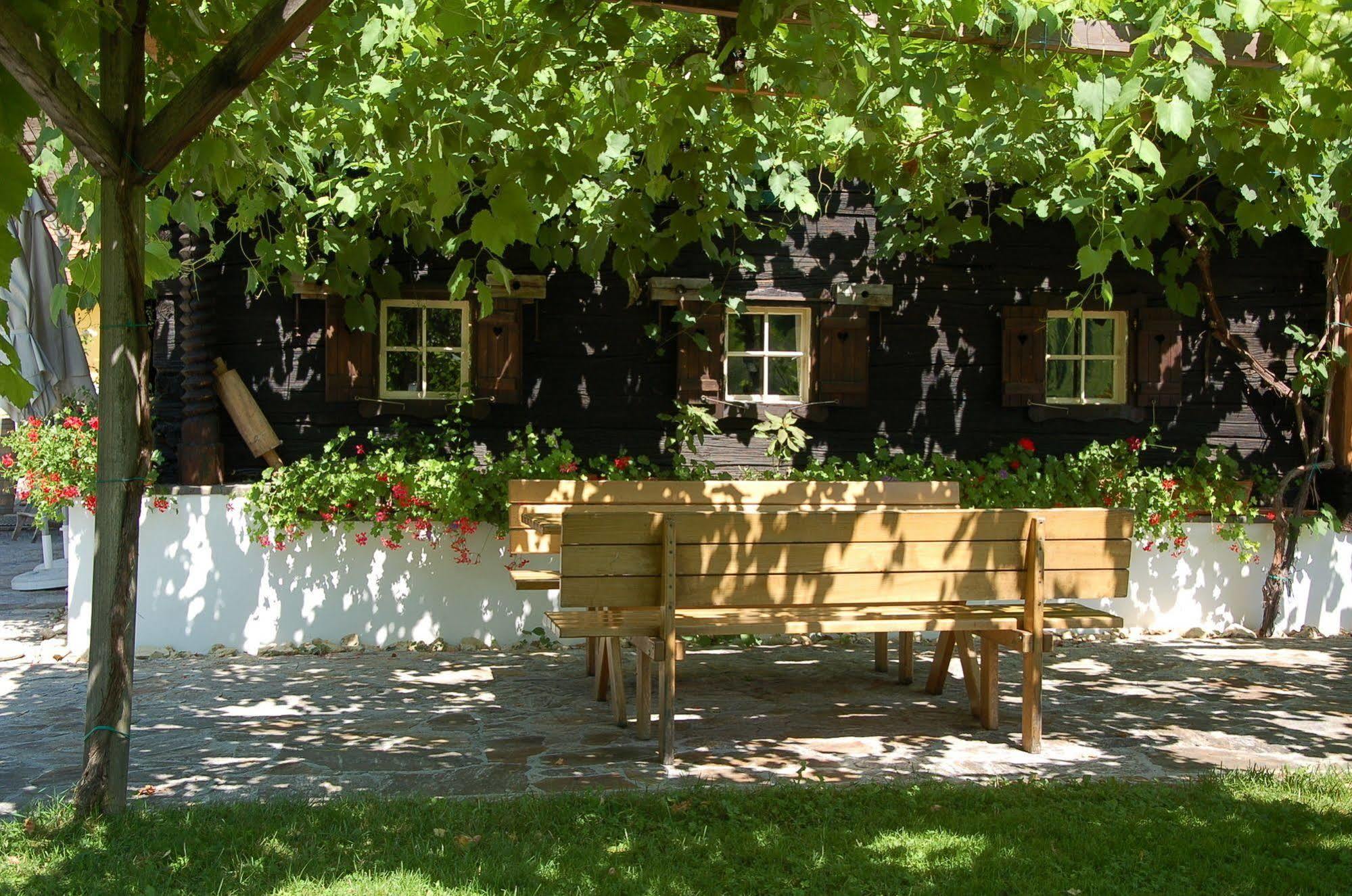 Weingut Primus Suedsteiermark Spielfeld Ngoại thất bức ảnh